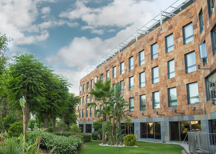 Ribera De Triana Hotel